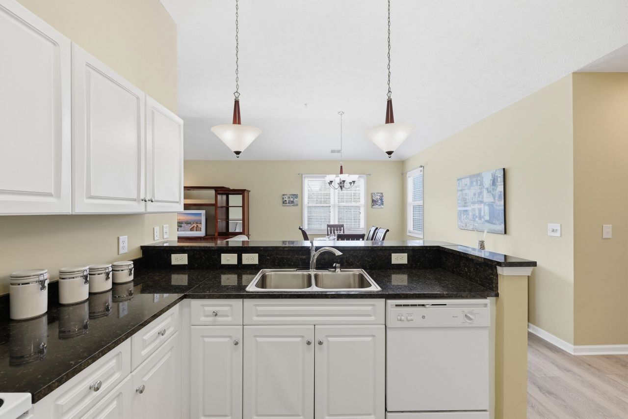 601 Hillsdale Dr.  Photo 8