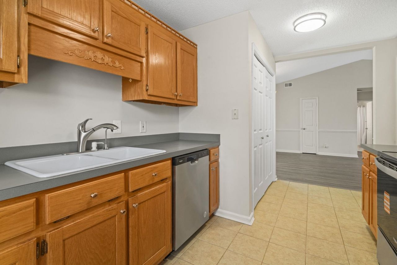 2503 Morlynn Dr.  Photo 14