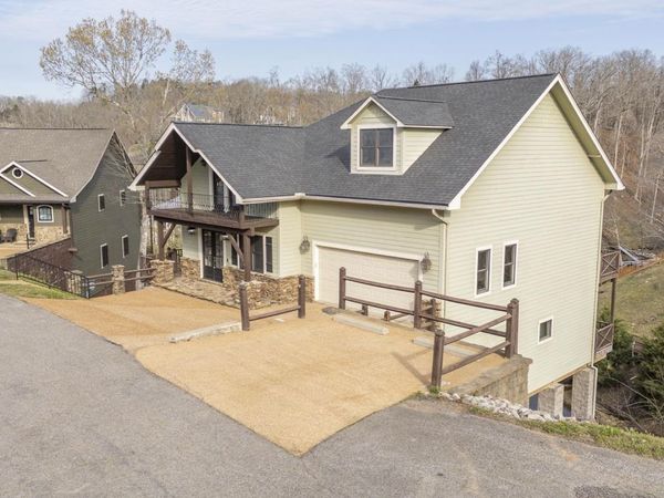 400 ANCHOR PT, Savannah, TN 38372