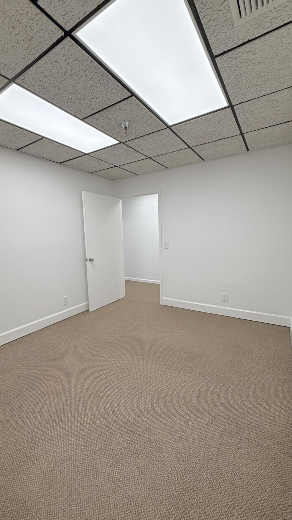 631 Us Highway 1, Unit 404, North Palm Beach, FL 33408 Photo