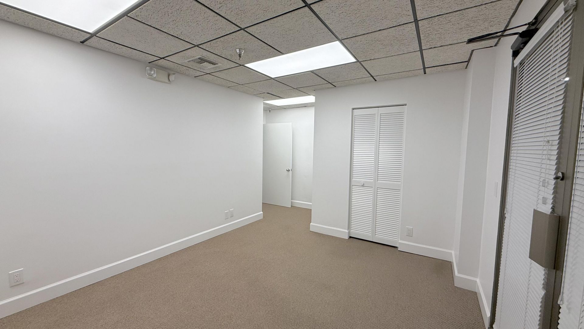 631 Us Highway 1, Unit 404, North Palm Beach, FL 33408 Photo