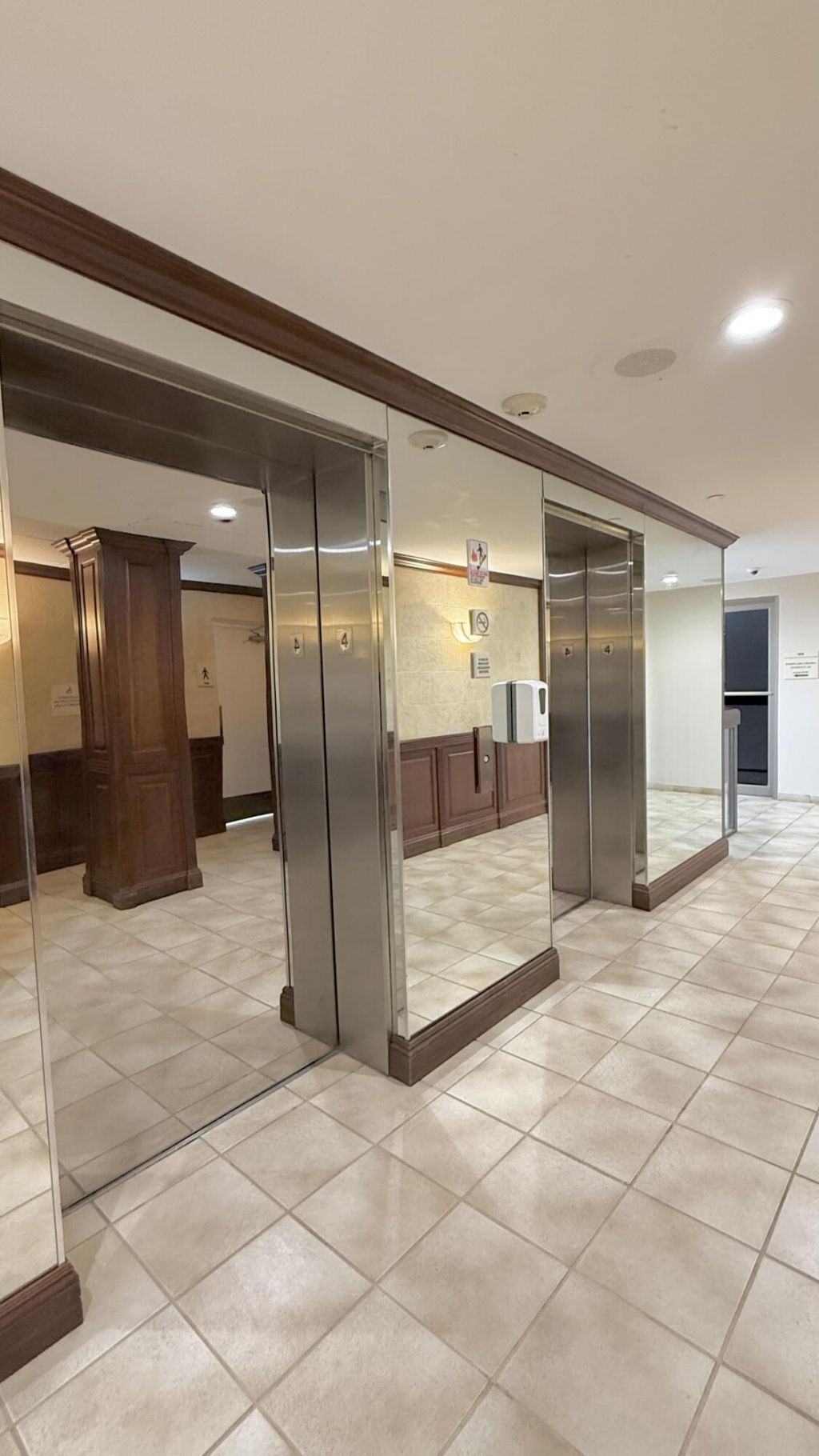 631 Us Highway 1, Unit 404, North Palm Beach, FL 33408 Photo