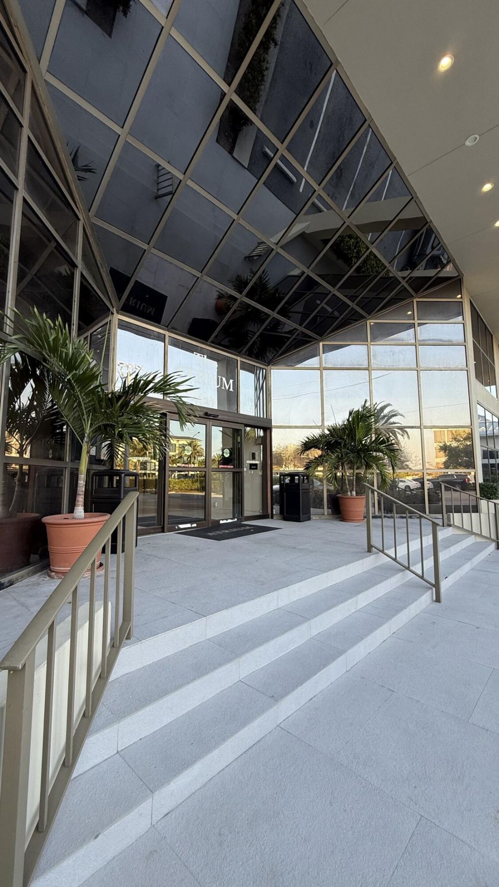 631 Us Highway 1, Unit 404, North Palm Beach, FL 33408 Photo