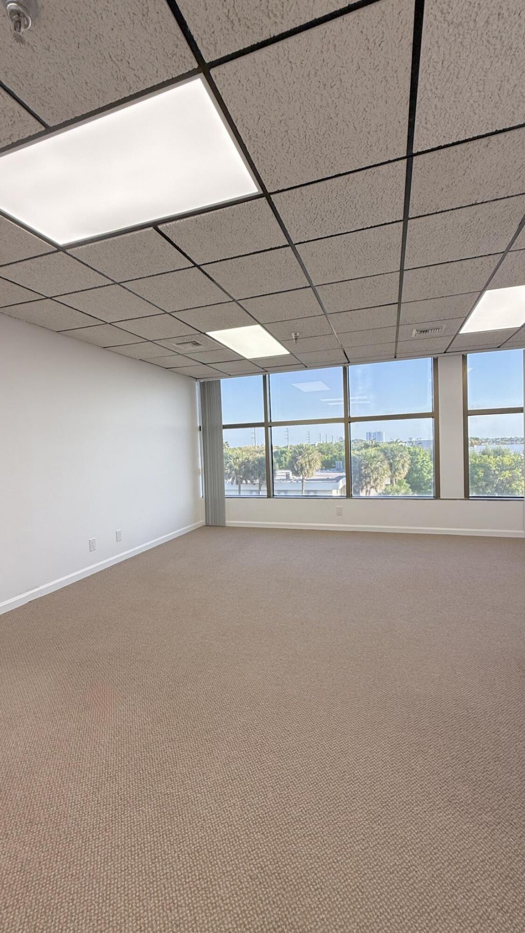 631 Us Highway 1, Unit 404, North Palm Beach, FL 33408 Photo