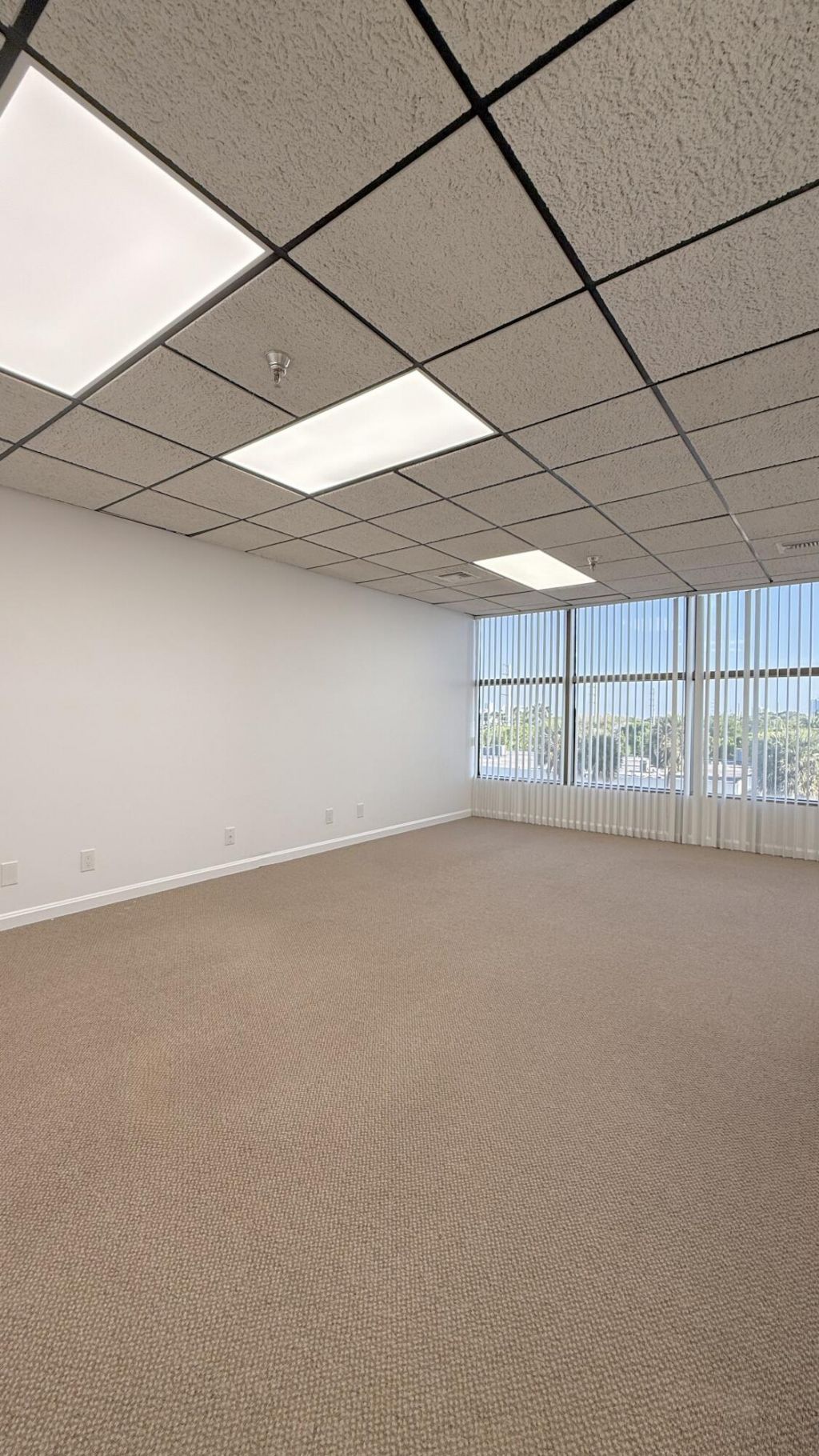 631 Us Highway 1, Unit 404, North Palm Beach, FL 33408 Photo