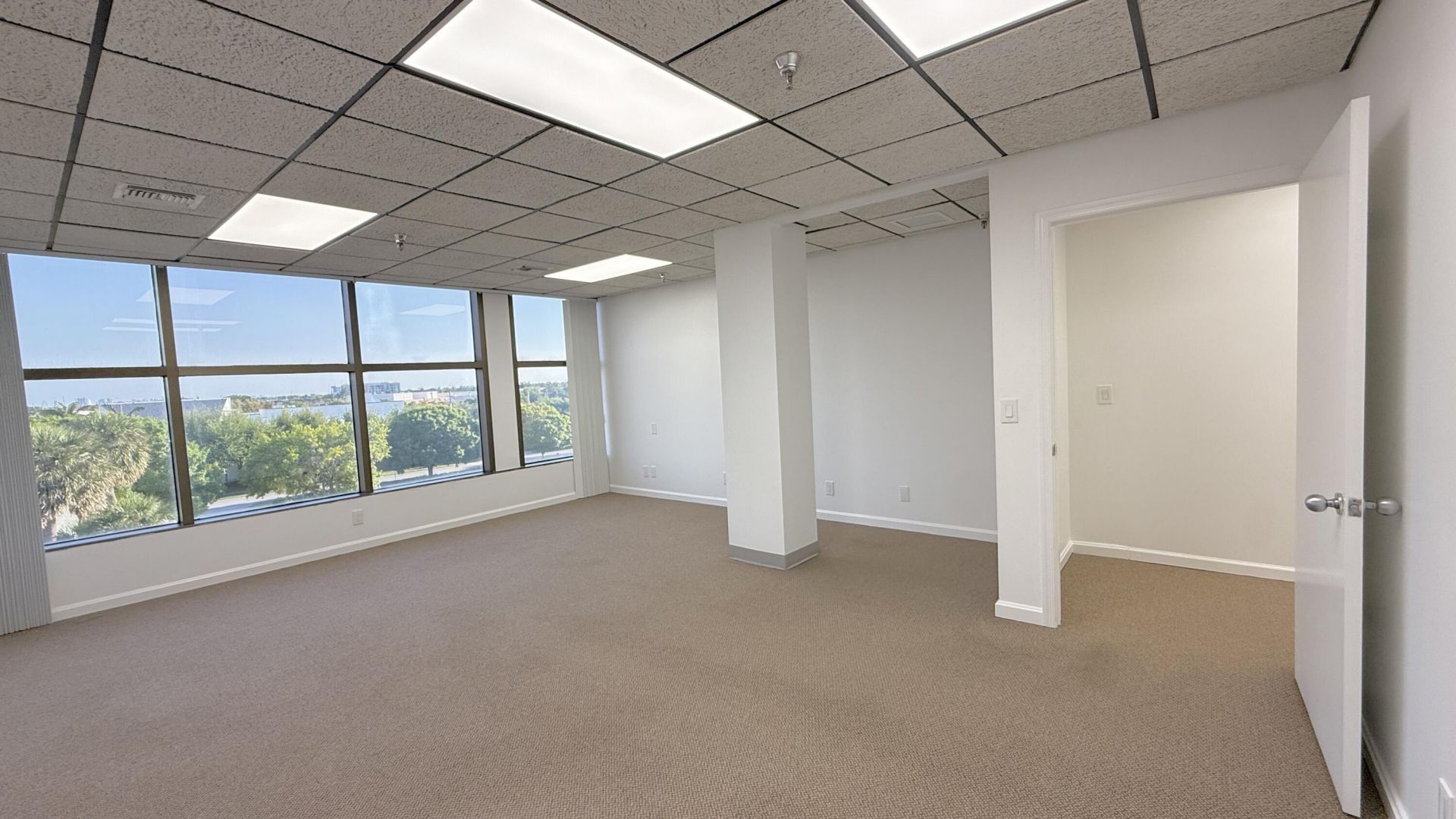 631 Us Highway 1, Unit 404, North Palm Beach, FL 33408 Photo