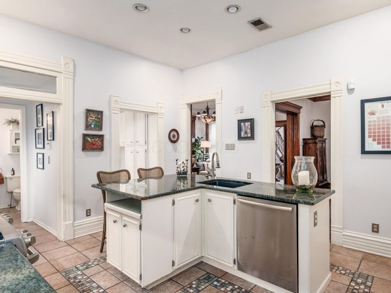 80 W Starr Avenue, Columbus, OH 43201 Photo 12