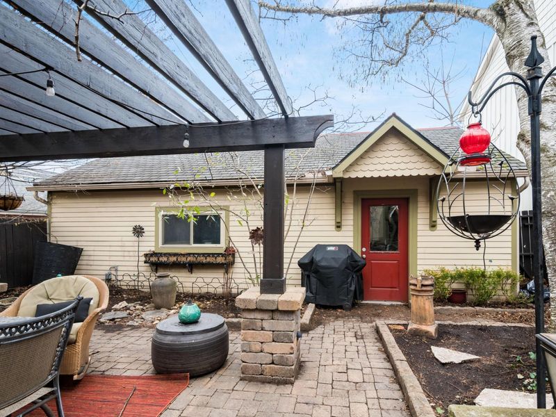 80 W Starr Avenue, Columbus, OH 43201 Photo 3