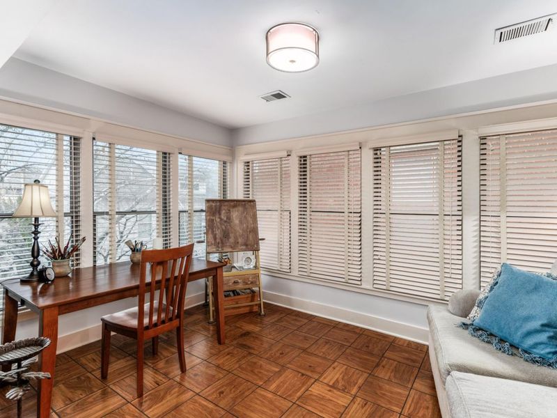 80 W Starr Avenue, Columbus, OH 43201 Photo 31