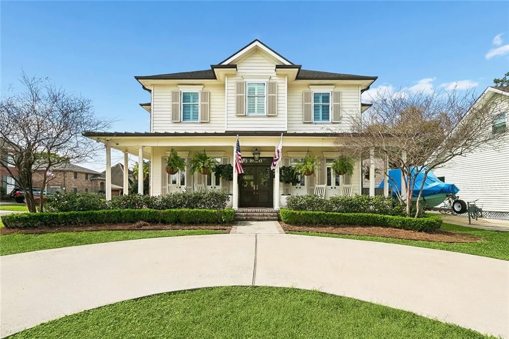 8900 ORMOND Place, River Ridge, LA 70123