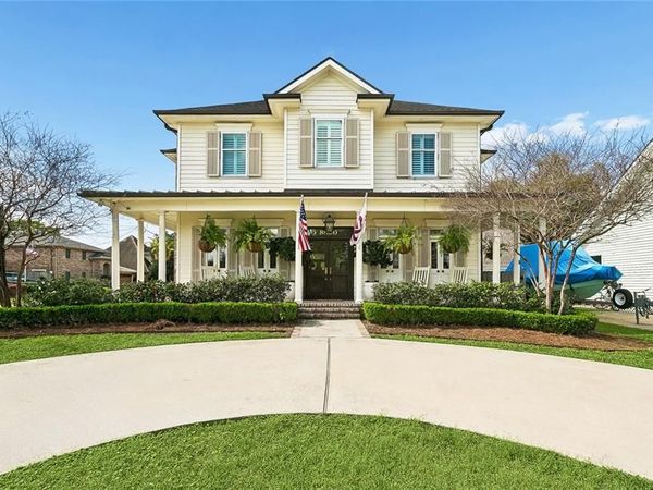 8900 ORMOND Place, River Ridge, LA 70123