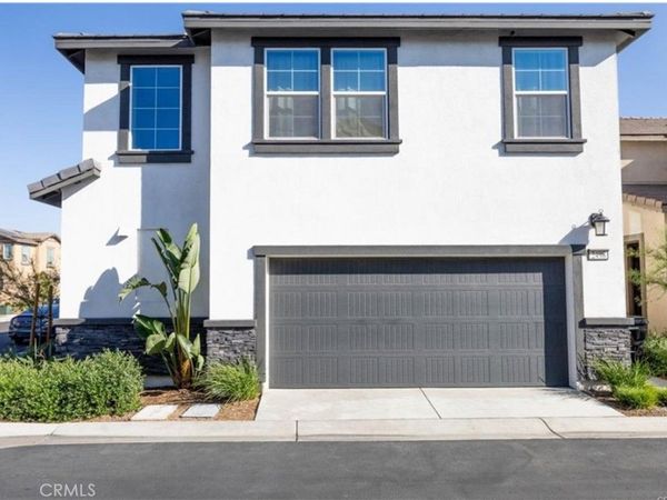 2498 Gunner Ridge, Rialto, CA 92377