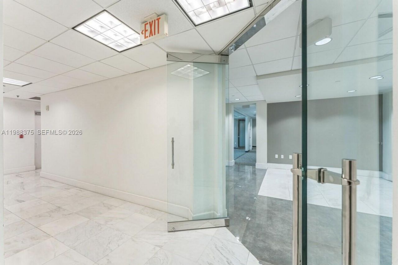 75 Valencia Ave, Unit 1050, Coral Gables, FL 33134 Photo