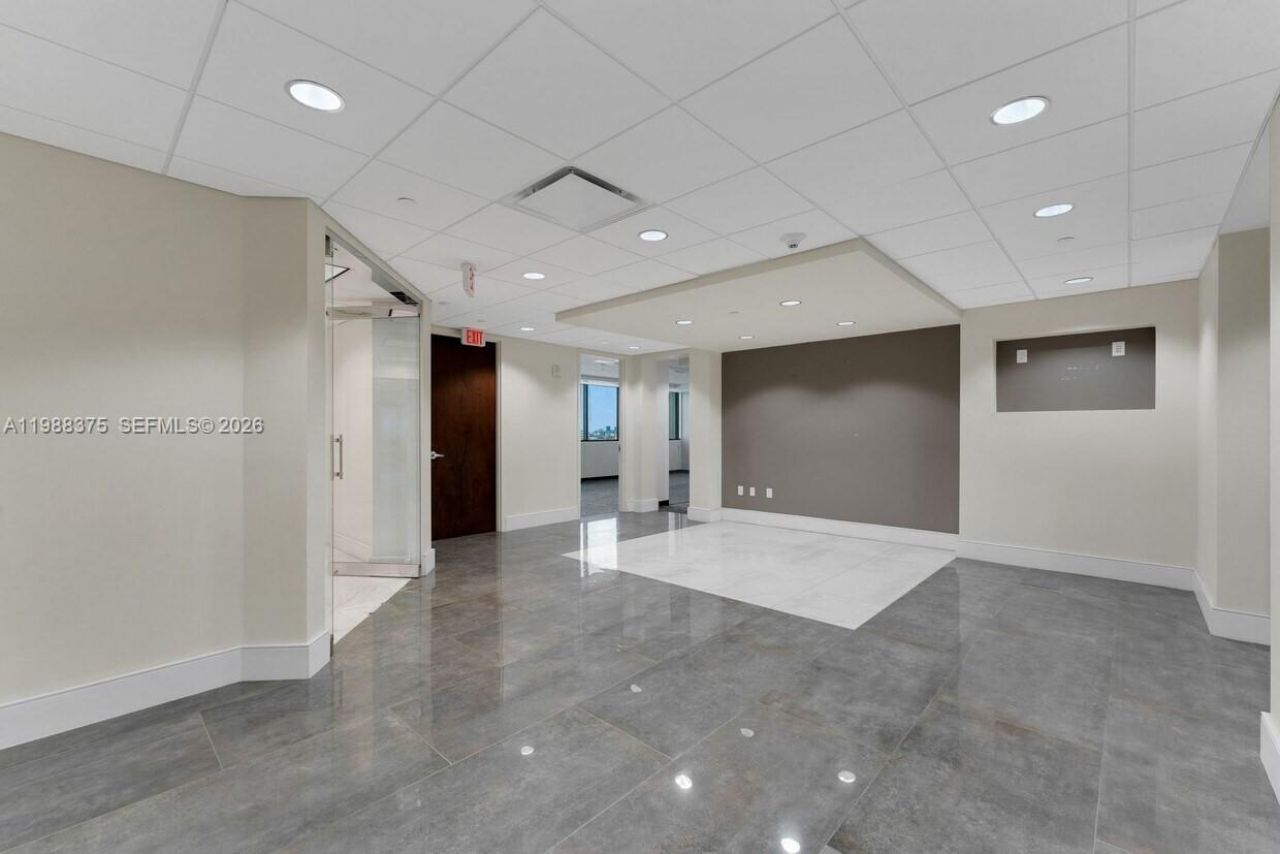 75 Valencia Ave, Unit 1050, Coral Gables, FL 33134 Photo