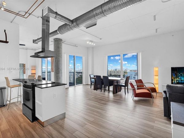 10 SW South River Dr , Unit 1615, Miami, FL 33130