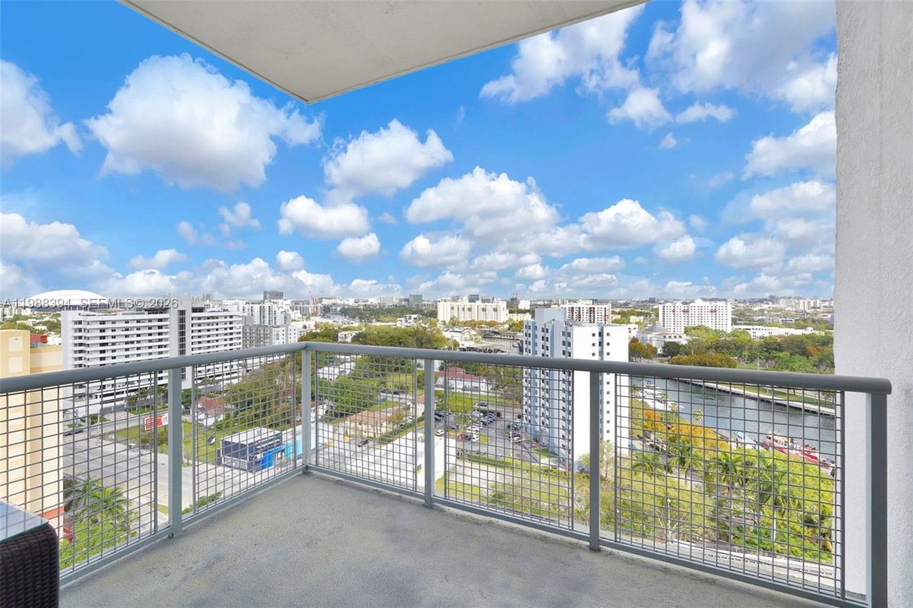 10 SW South River Dr , Unit 1615, Miami, FL 33130 Photo