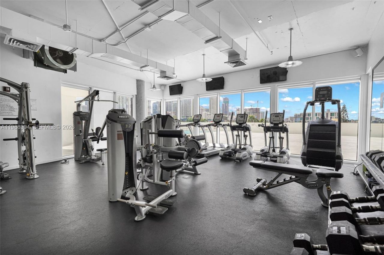 10 SW South River Dr , Unit 1615, Miami, FL 33130 Photo