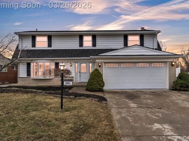 20051 Churchill Avenue, Brownstown Twp, MI 48183
