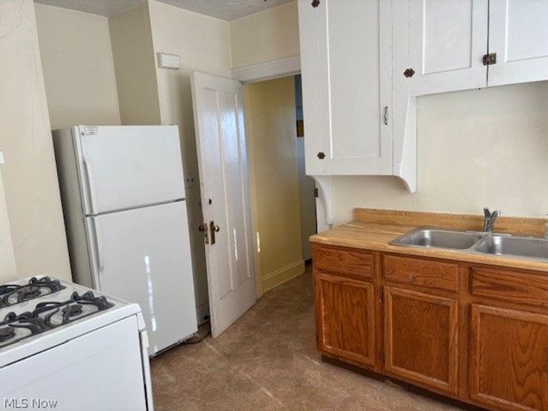 16800 Delaware Avenue, Lakewood, OH 44107 Photo 14