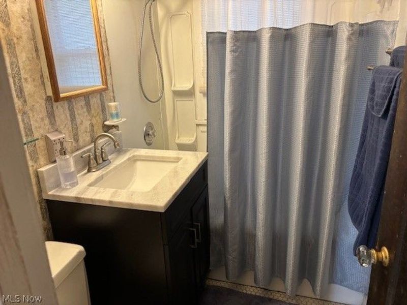 16800 Delaware Avenue, Lakewood, OH 44107 Photo 6