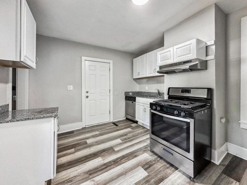 354 S Ogden Avenue , Columbus, OH 43204 Photo 2