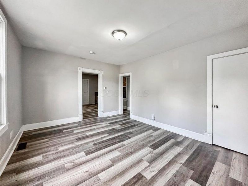 354 S Ogden Avenue , Columbus, OH 43204 Photo 4