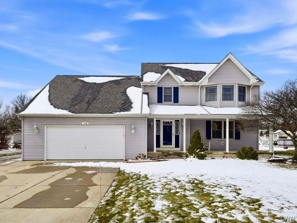 7196 Balla Drive, North Tonawanda, NY 14120