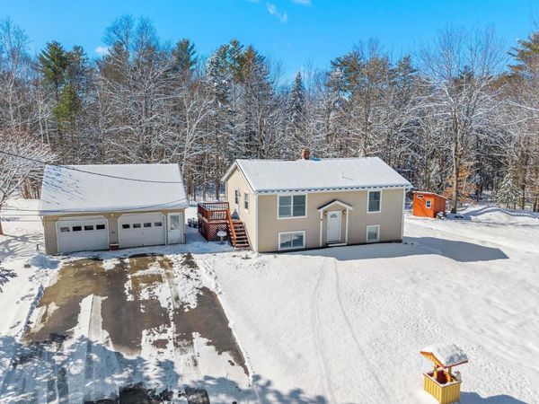 30 Meadow Brook Drive, Belgrade, ME 04917
