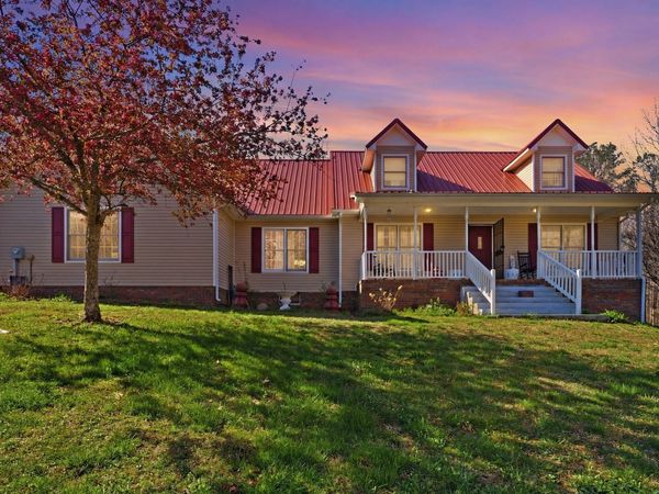 91 Whispering Oaks St, Summertown, TN 38483