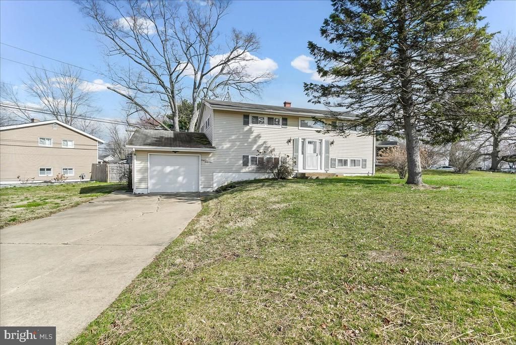 4534 Tarry Lane, Wilmington, DE 19804 Main Photo