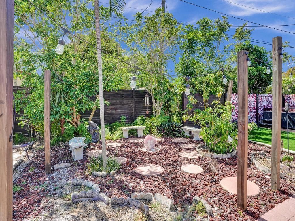 2099 NE 4th Court, Boca Raton, FL 33431 Photo