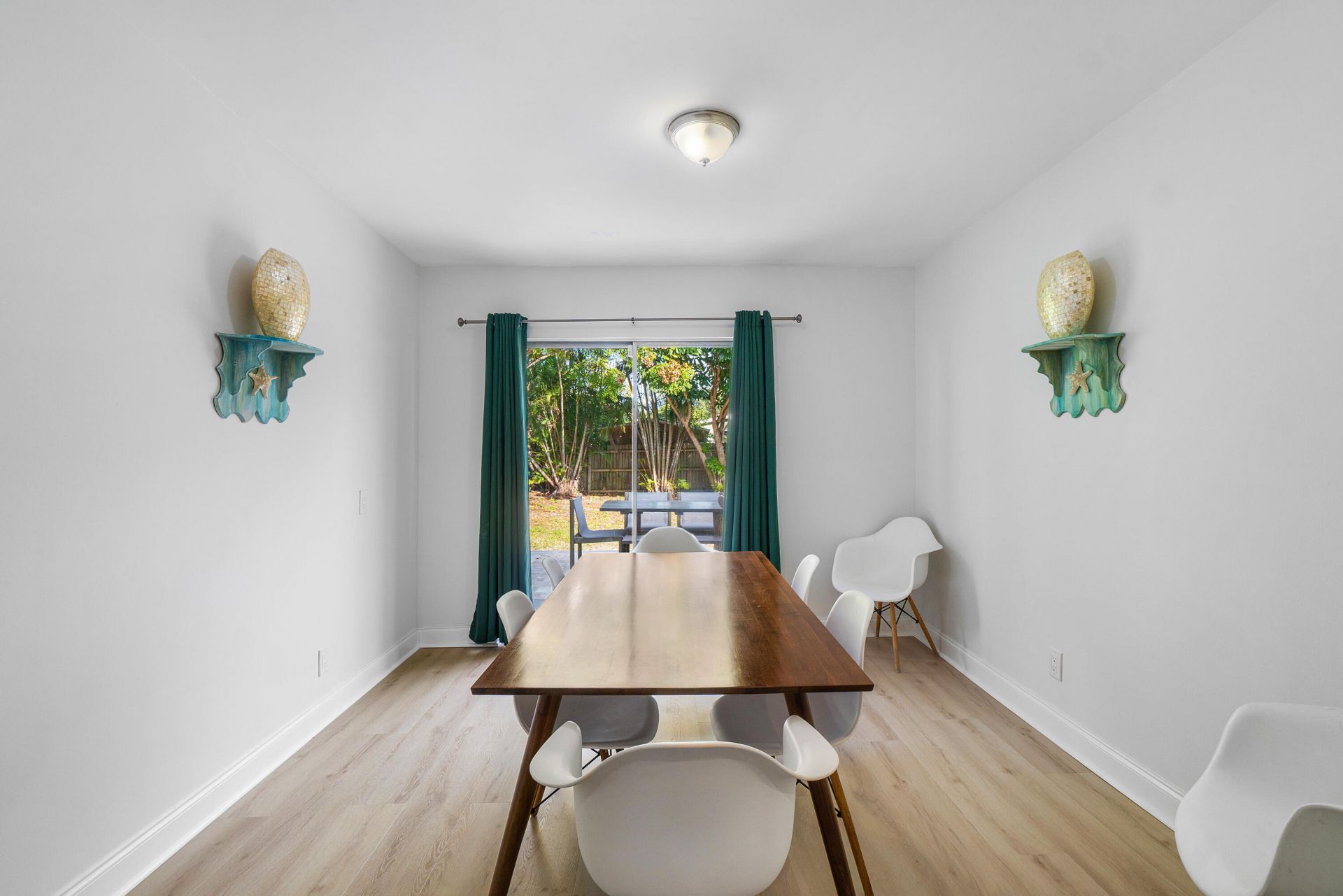 411 SW 1st Avenue, Boynton Beach, FL 33435 Photo