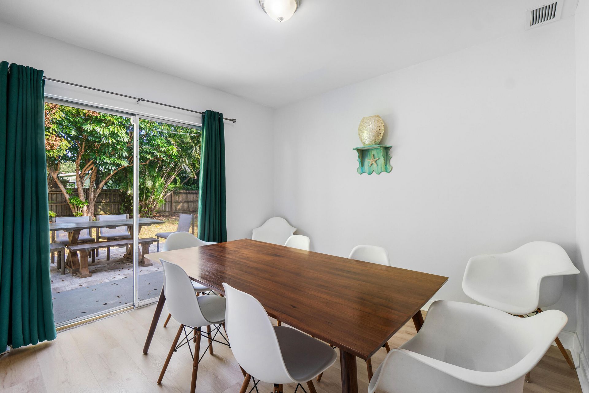 411 SW 1st Avenue, Boynton Beach, FL 33435 Photo