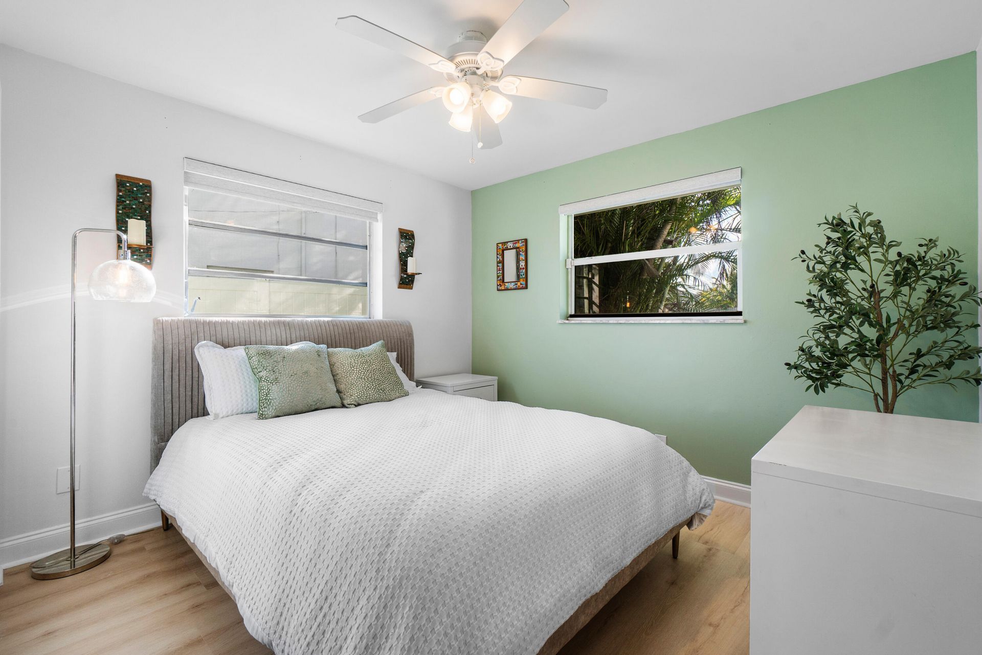 411 SW 1st Avenue, Boynton Beach, FL 33435 Photo