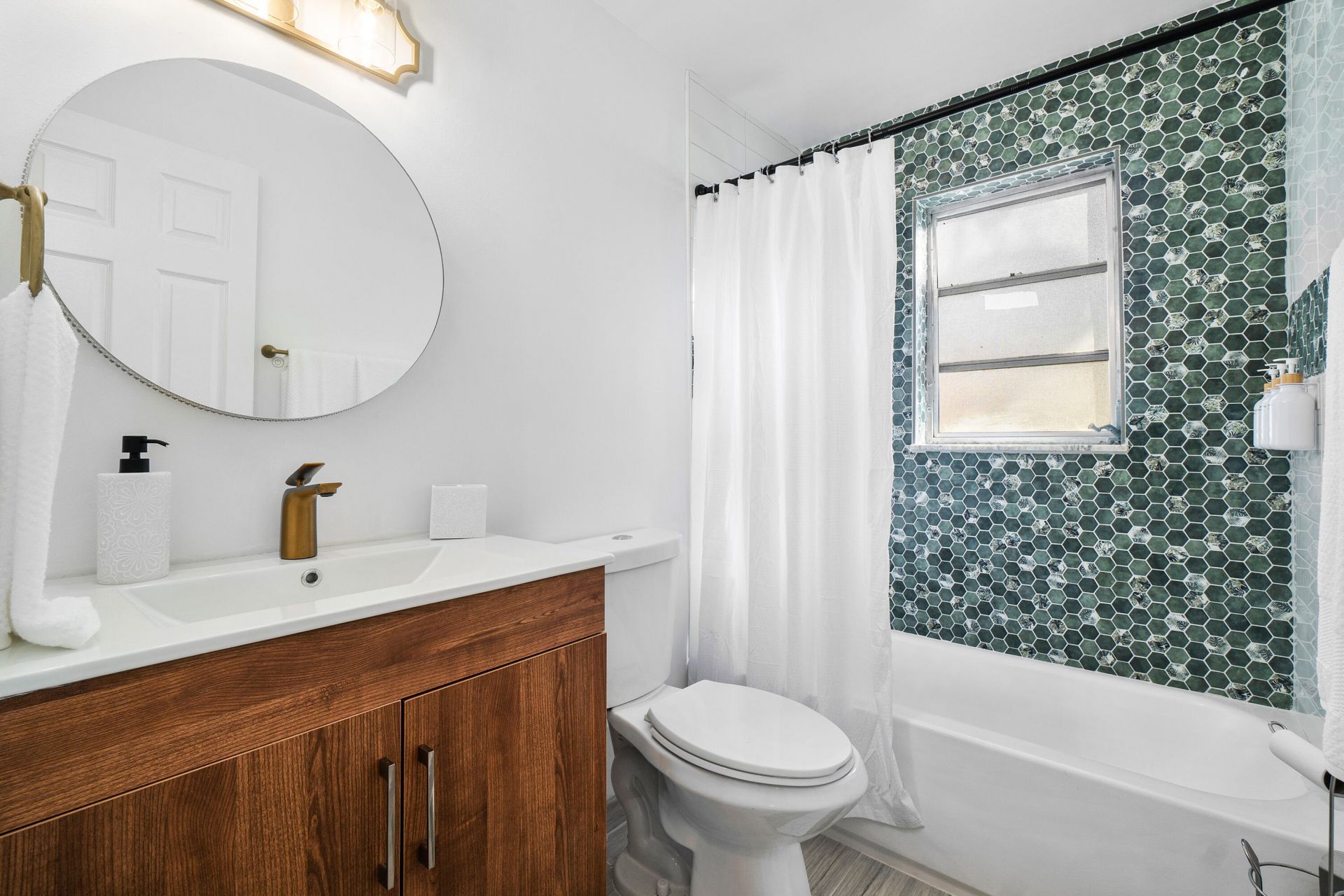 411 SW 1st Avenue, Boynton Beach, FL 33435 Photo