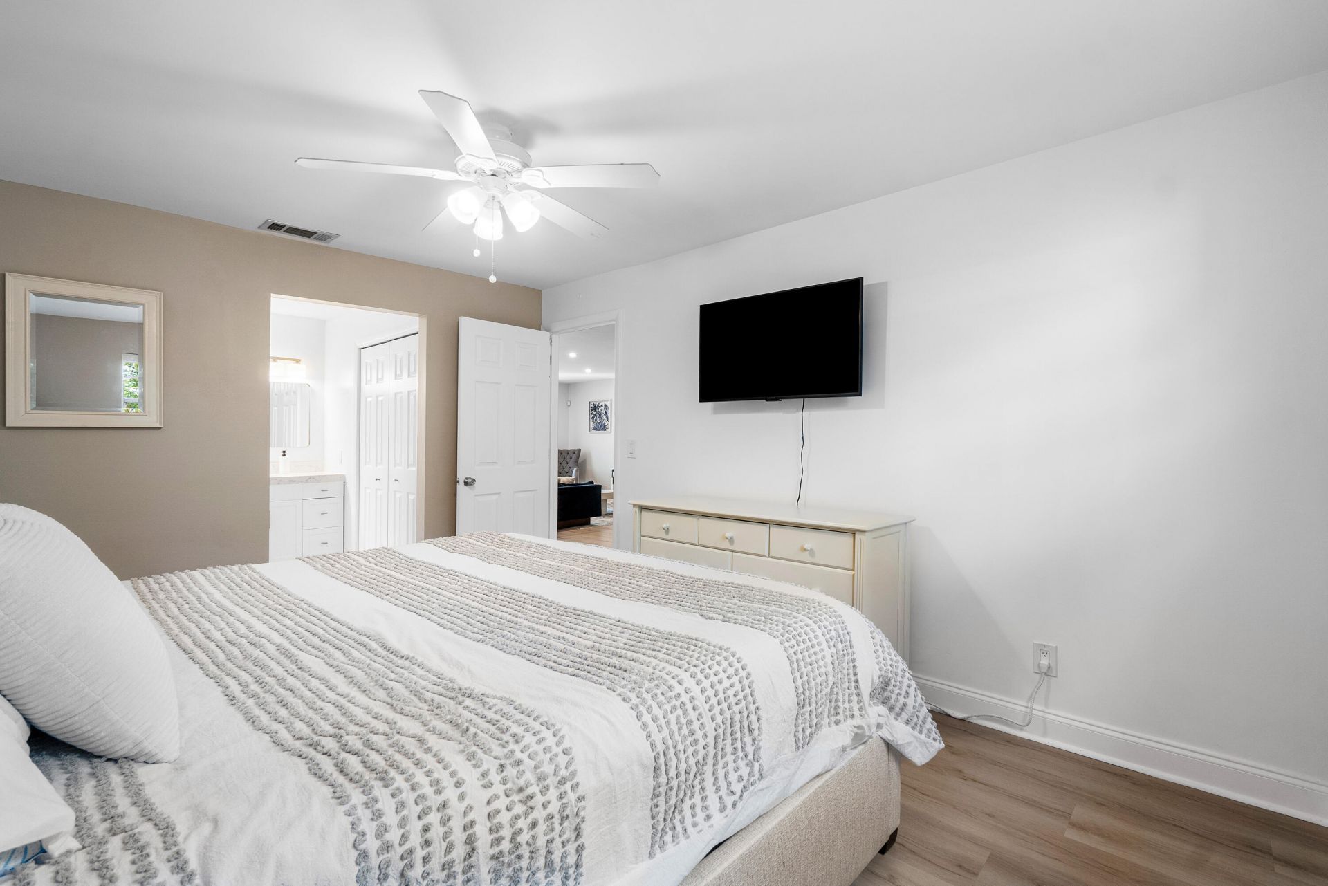 411 SW 1st Avenue, Boynton Beach, FL 33435 Photo