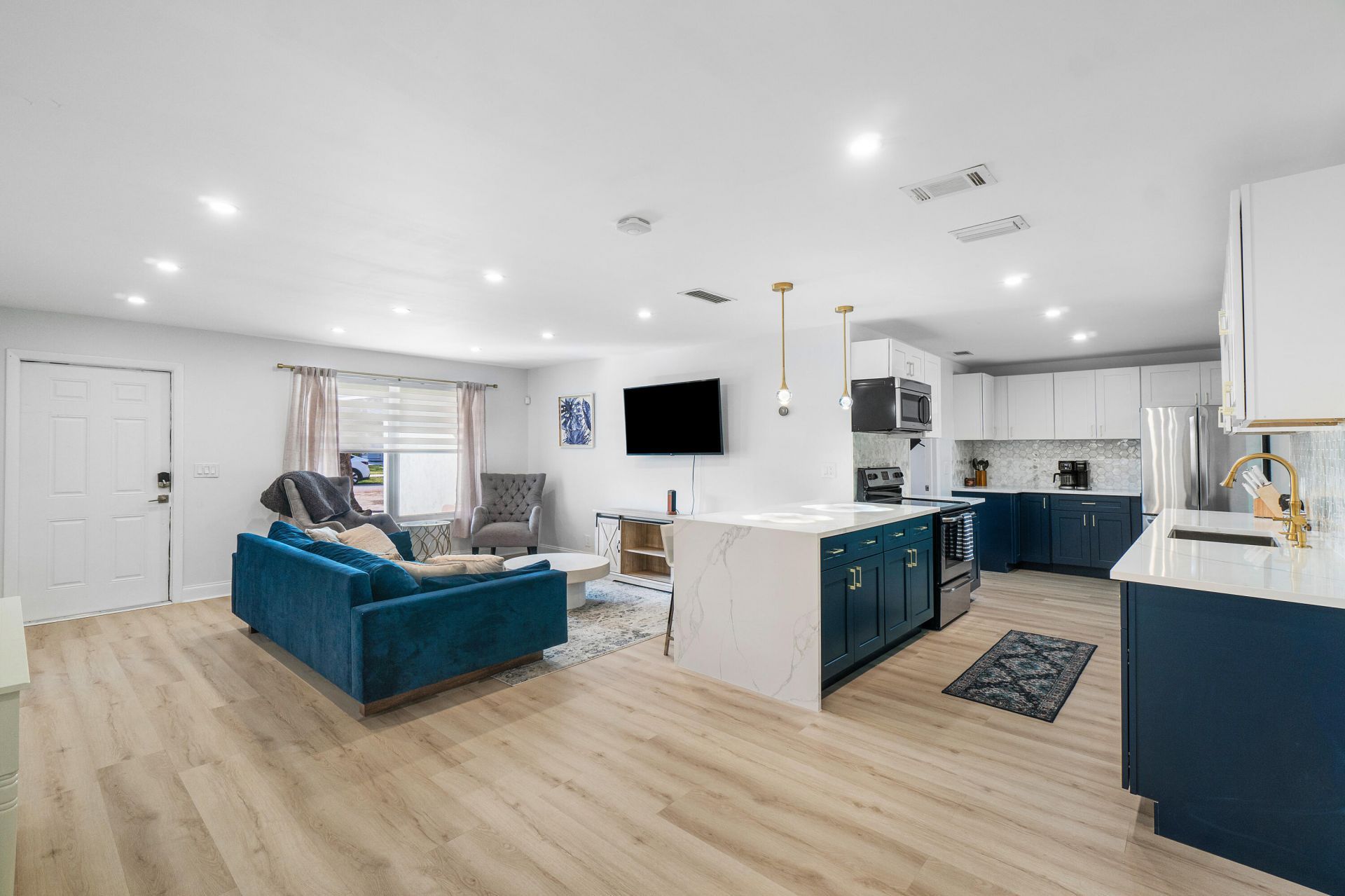 411 SW 1st Avenue, Boynton Beach, FL 33435 Photo