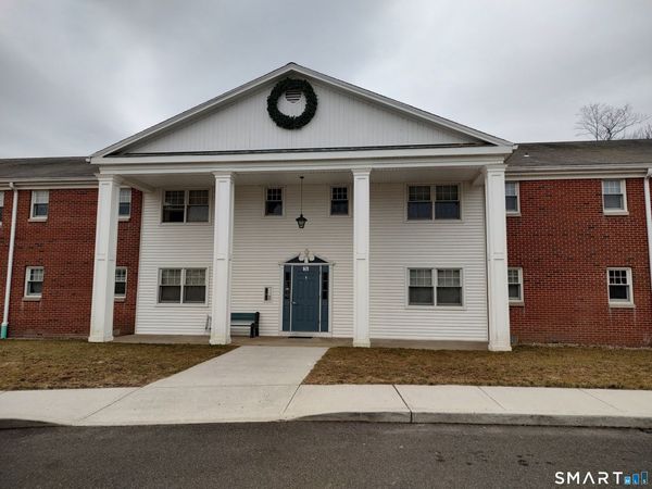 74 West Fourth , Unit 16 B, Derby, CT 06418