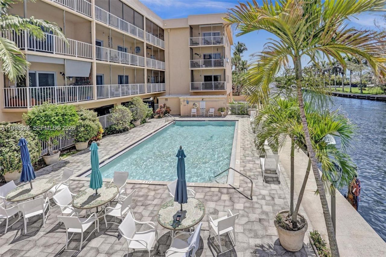 2640 NE 135th St, Unit 317, North Miami, FL 33181 Photo