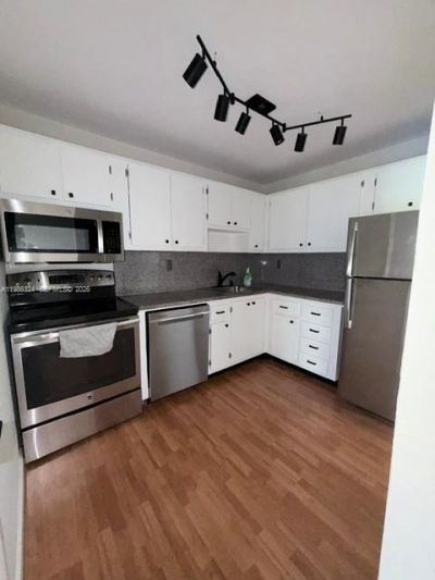 2640 NE 135th St, Unit 317, North Miami, FL 33181 Photo