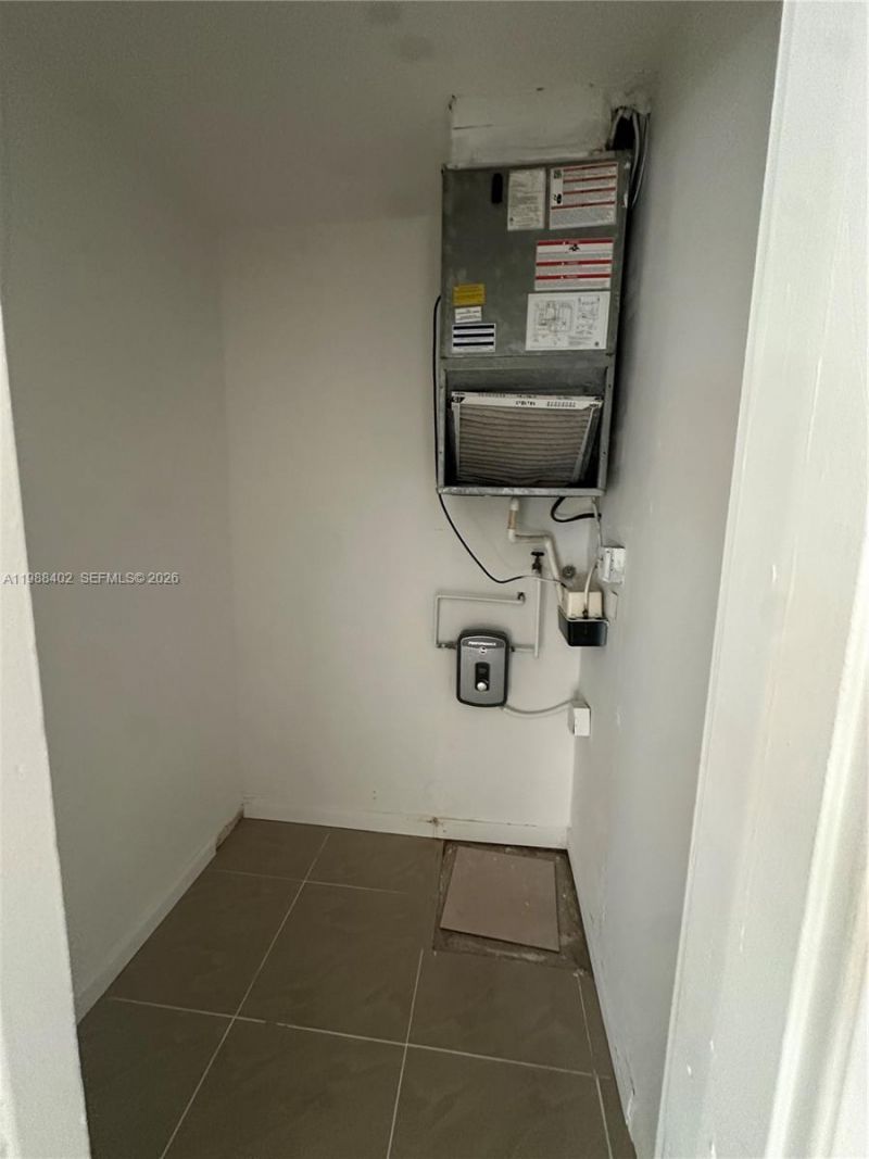 740 84th St, Unit 3, Miami Beach, FL 33141 Photo