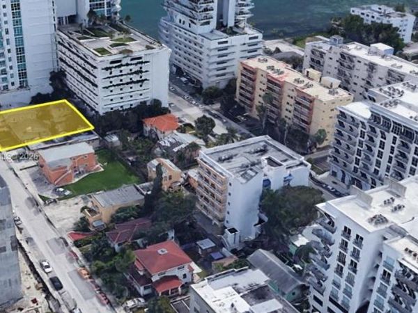 702-708 NE 26th St , Miami, FL 33137