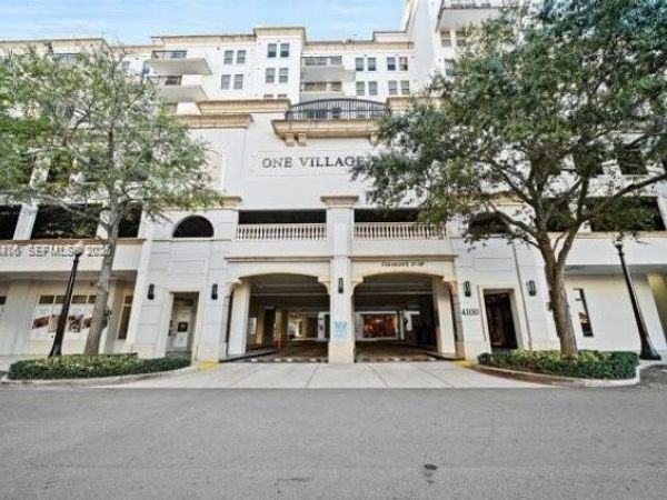 4100 Salzedo St , Unit 806, Coral Gables, FL 33146