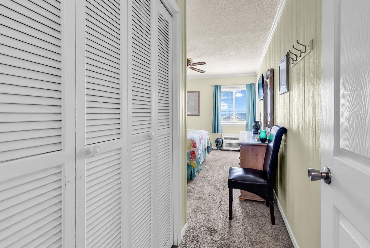 9660 Shore Dr.  Photo 11