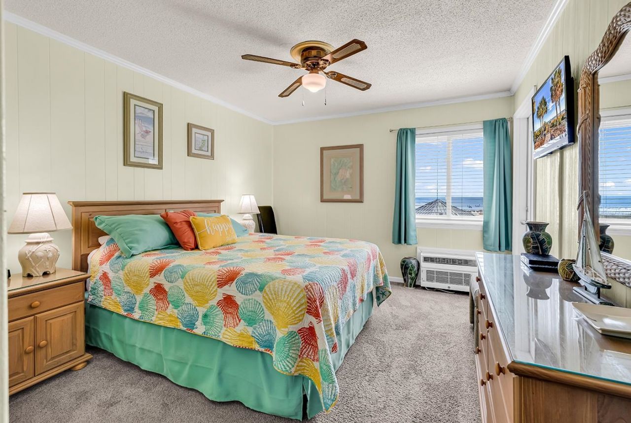 9660 Shore Dr.  Photo 12