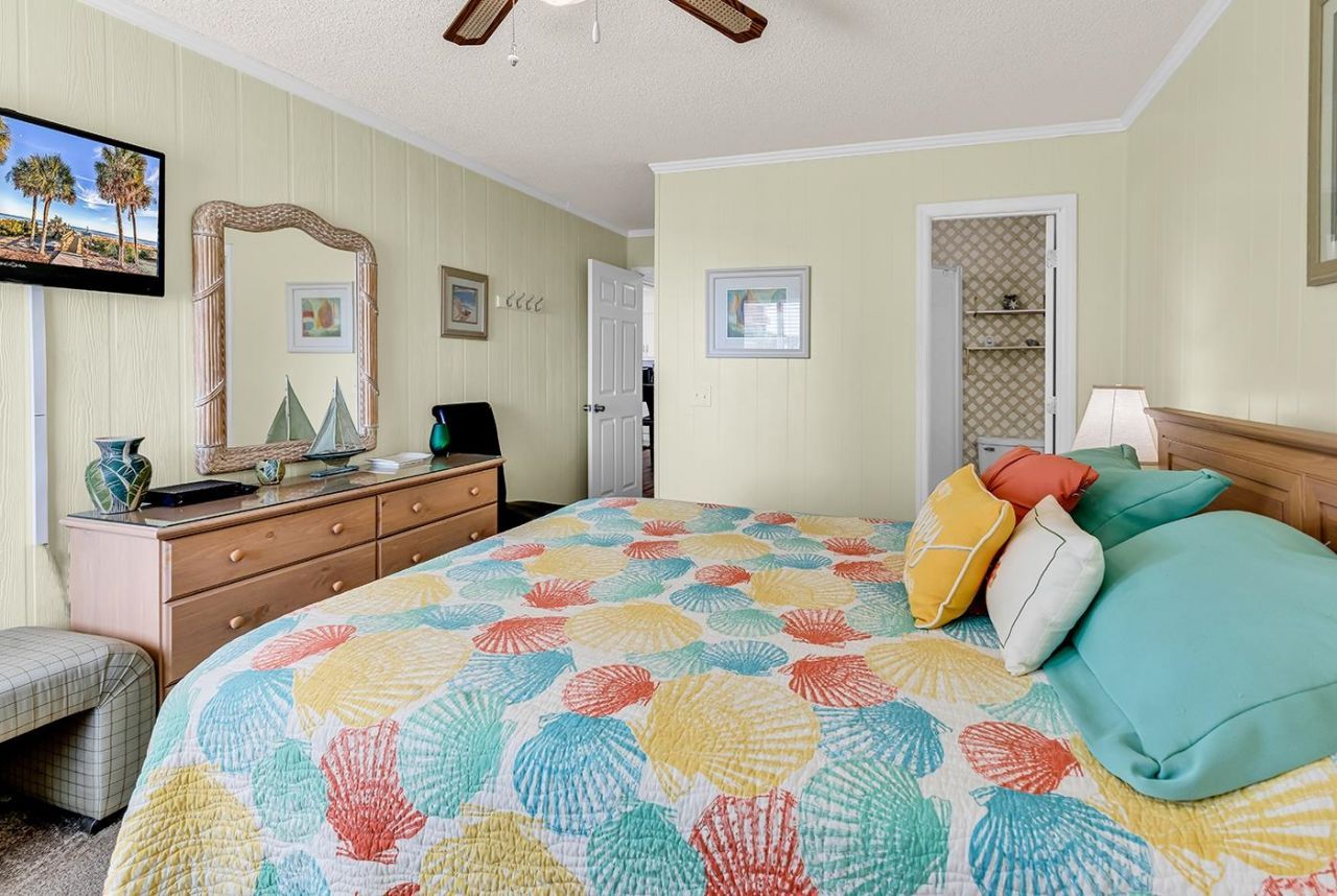 9660 Shore Dr.  Photo 16