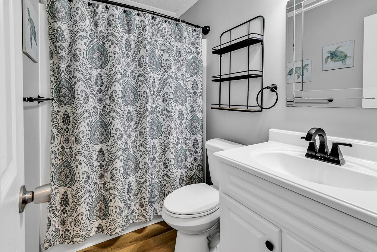 9660 Shore Dr.  Photo 18