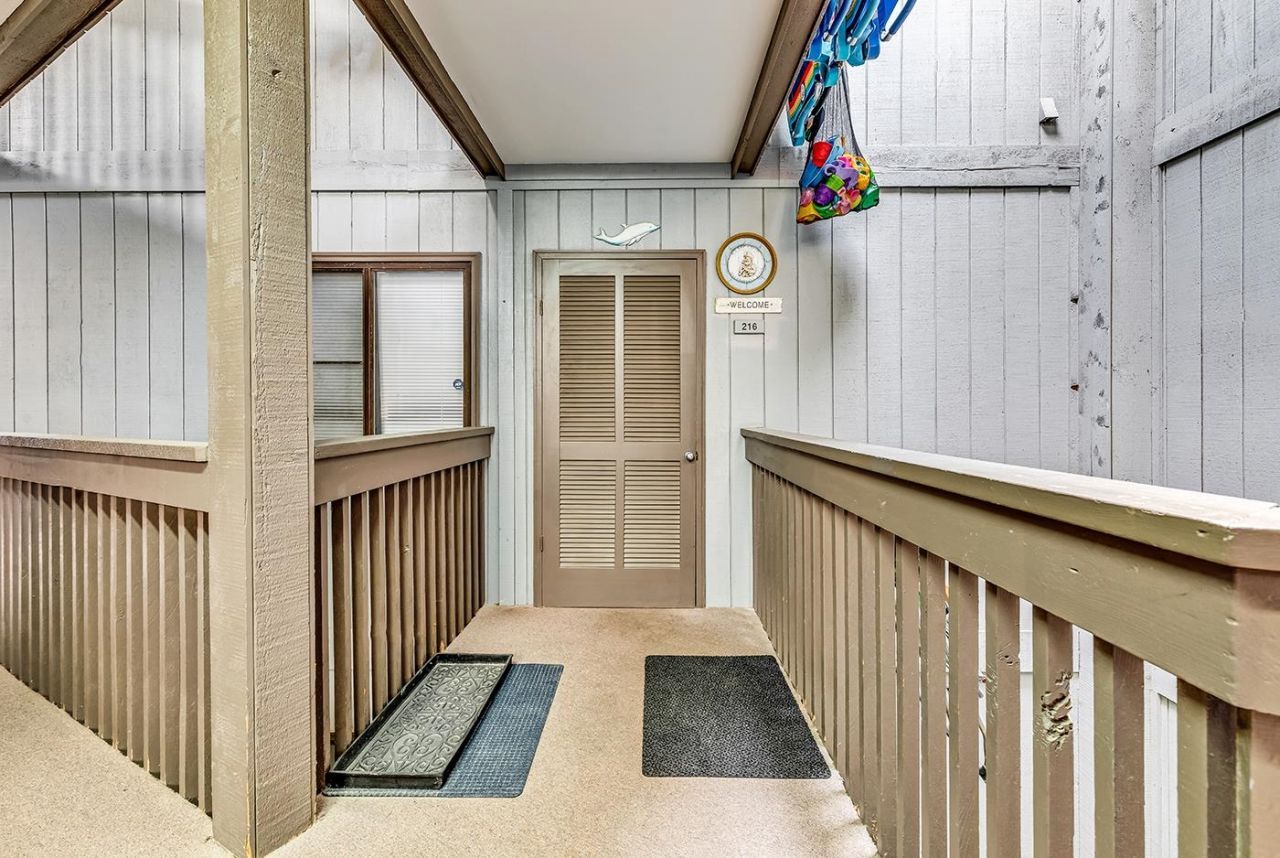 9660 Shore Dr.  Photo 26