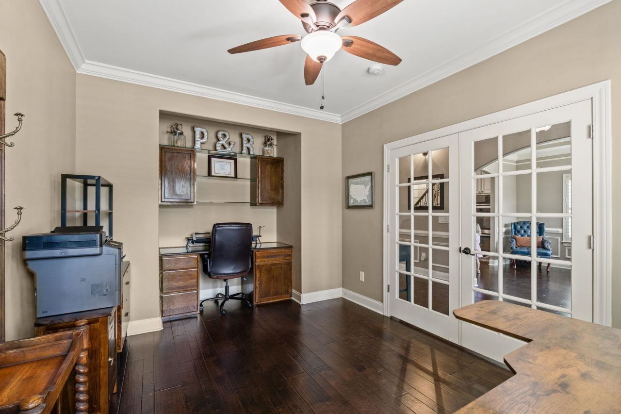 292 Chamberlin Dr. Photo 18