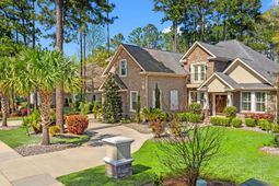 292 Chamberlin Dr. photo 4